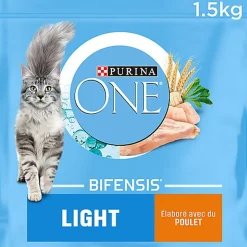 Purina One - Croquettes Light au Poulet et Blé pour Chat Adulte - 1,5Kg